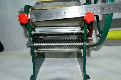 家用手搖壓面機電動改裝指南 釋放雙手，享受高效美食創作